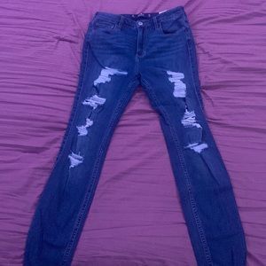 I got them in the wrong size and can’t return them. They are brand new.